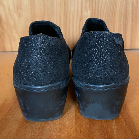 Womens 8 Skechers Flexible Signature Clogs Black SEF1415 - Picture 4 of 8